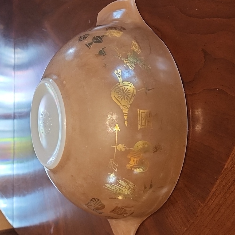 PYREX Early American Rooster pattern Cinderella brown and gold mixing bowl